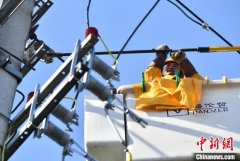 澳门太阳城官网：在遭受外力破坏、设备故障、极端天气等造成突发停电时